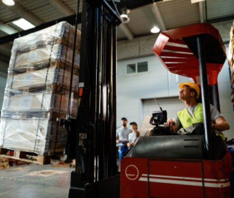 overmarklogistic.com