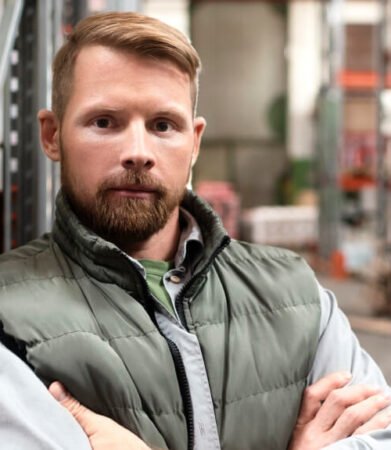 overmarklogistic.com