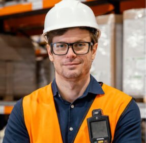 overmarklogistic.com